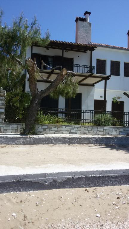 فيلا Stelios Seaside House ليفوكاسترو المظهر الخارجي الصورة